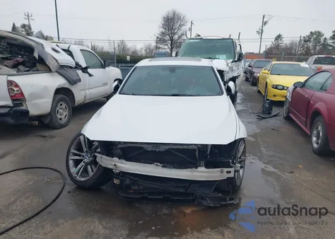 2016 BMW 3 Series из США, поврежденный, VIN WBA8E9G57GNT44767